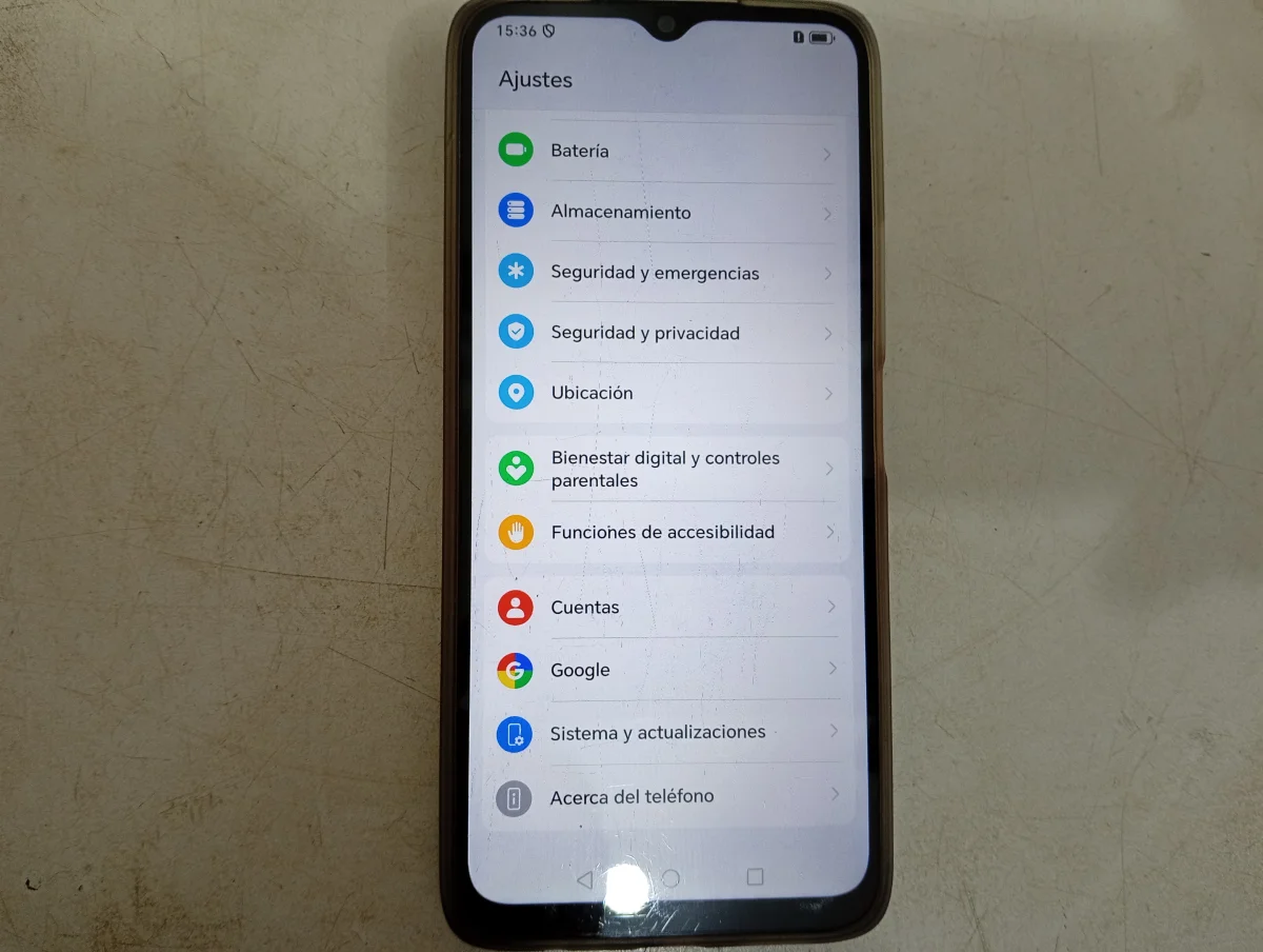 Foto 2 de Celular Marca Honor Modelo X5b Memoria Ram 4 Gb Almacenamiento Interno 128 Gb Acc Con EstucheCargador Con CableLlave Para Chip