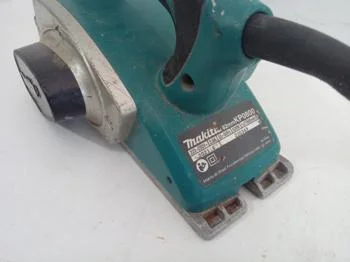 Foto 2 de Cepilladora De Madera Marca Makita Modelo Kp0800 Usado En Buen Estado Acc No Tiene