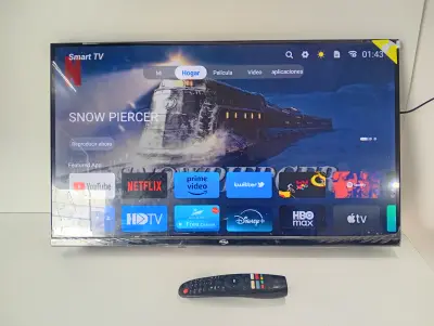 Televisor Led Smart De 32 '' Marca Fama Modelo Tvf-32el1smart Con Control Usado En Buen Estado Acc Una PataEn Caja Estropeada