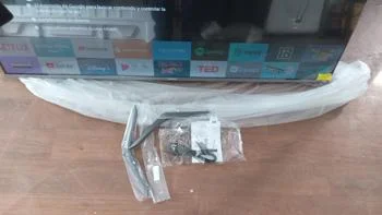 Foto 2 de Televisor Led Smart De 55 '' Marca Xiaomi Modelo L55ma-Sph Con Control Nuevo Sin Uso Acc 2 Cable Power 2 Patitas En Caja