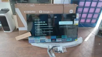 Foto 3 de Televisor Led Smart De 55 '' Marca Xiaomi Modelo L55ma-Sph Con Control Nuevo Sin Uso Acc 2 Cable Power 2 Patitas En Caja