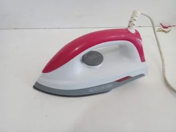 Foto 3 de Plancha Electrica Marca Black+Decker Modelo Usado En Buen Estado Acc No Tiene