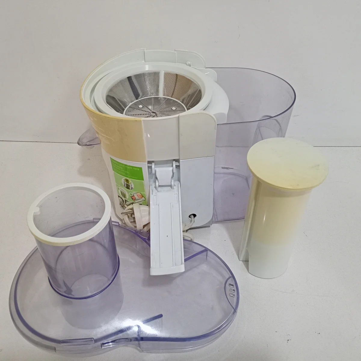 Foto 2 de Juguera 2 Velocidades Marca Philips Modelo Hr1854 Usado En Buen Estado Acc JarraCuchilla