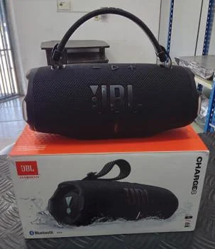 Speaker Potencia Watts No Tiene Marca Jbl Sin Control Modelo Charge6 Usado En Buen Estado Con Caja Acc Cinta Colgante