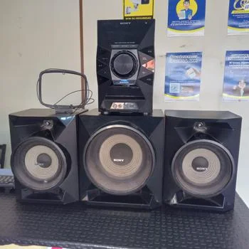 Foto 2 de Equipo De Sonido Marca Sony Sin Control Modelo Hcd-Ecl99bt Usado En Buen Estado Acc Con 3 ParlantesAntena