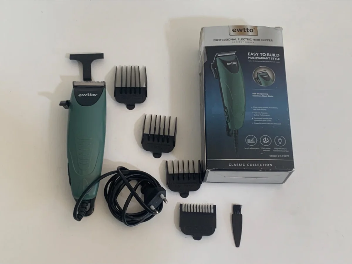 Maquina De Cortar Cabello Marca Ewwto Modelo Et-Y3473 Usado En Buen Estado Acc Un Peine Nro 4 Un Peine Nro 3 Un Peine Nro 2 ProtectorUn Peine Nro 5 Un Cepillo