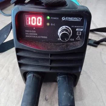 Foto 2 de Soldador Marca Energy Modelo I100//5/220 Usado Con Desgaste Acc Pinza Positiva Y Gancho TierraCinta Colgante