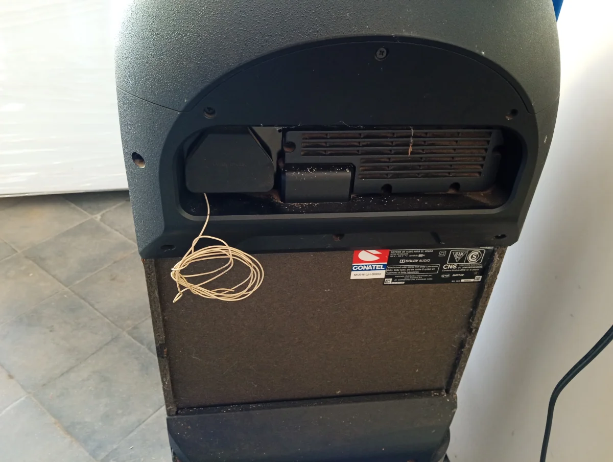 Foto 3 de Equipo De Sonido Marca Sony Sin Control Modelo V71d Usado En Buen Estado Acc Cable CteAntena