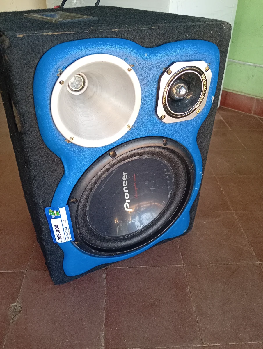 Foto 3 de Caja C/ Parlantes Para Auto Usado En Buen Estado Acc Parlante PioonerCornteraTwister