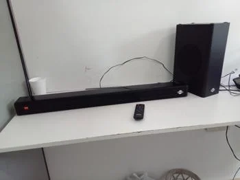 Foto 2 de Barra De Sonido Marca Tokyo Modelo Bt Speaker Usado En Buen Estado Con No Tiene Acc Un Bufer