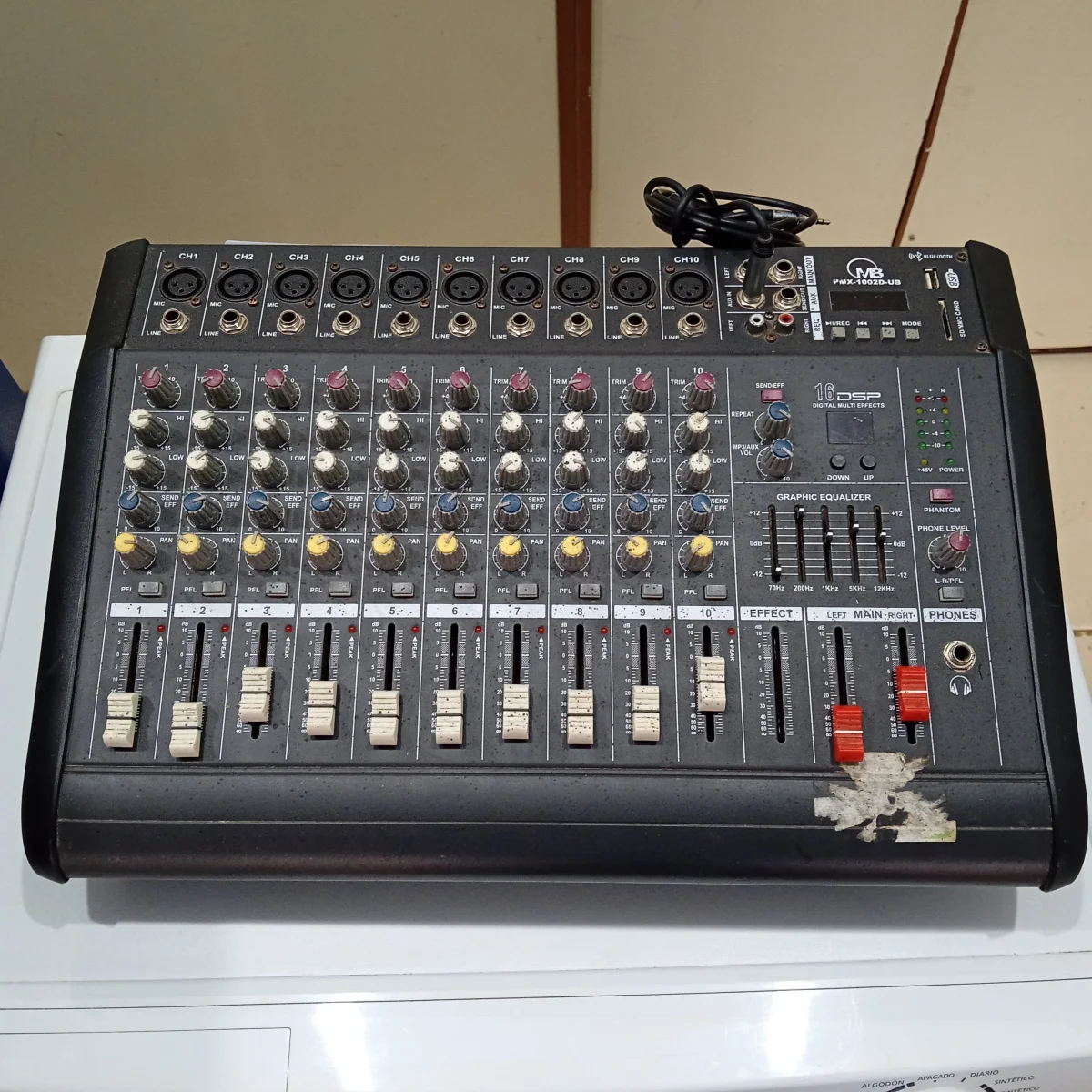Consola De Sonido Marca Mb Modelo Pmx-1002d-Ub Usado En Buen Estado Acc Cable CteCables De Conexión