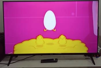 Televisor Led Smart De 43 '' Marca Tokyo Modelo Tvtokff43wb Con Control Usado En Buen Estado Acc Par De PatitasCable Power