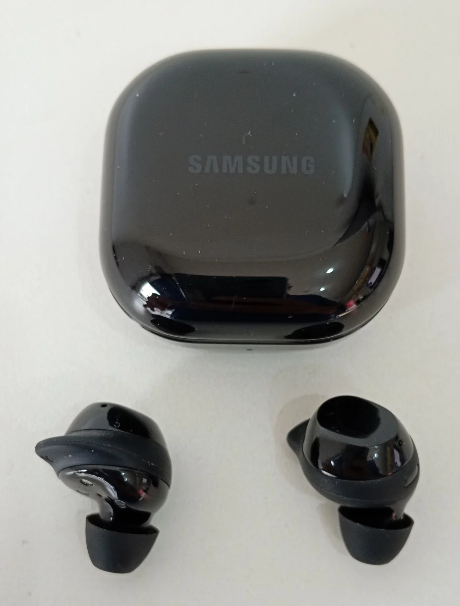 Foto 2 de Auricular Marca Samsung Modelo No Visible Usado En Buen Estado Con No Tiene Acc Sin CargadorSin Caja