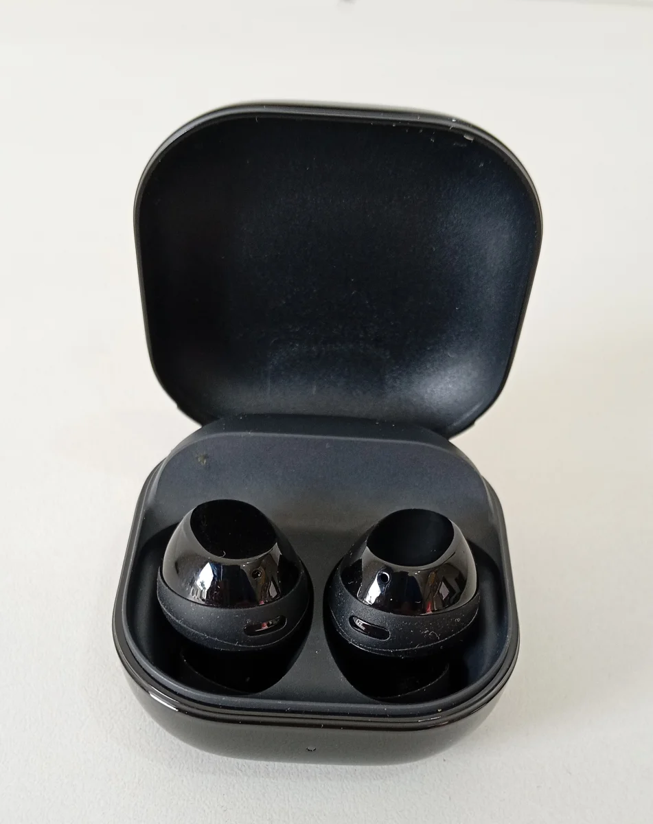 Foto 3 de Auricular Marca Samsung Modelo No Visible Usado En Buen Estado Con No Tiene Acc Sin CargadorSin Caja