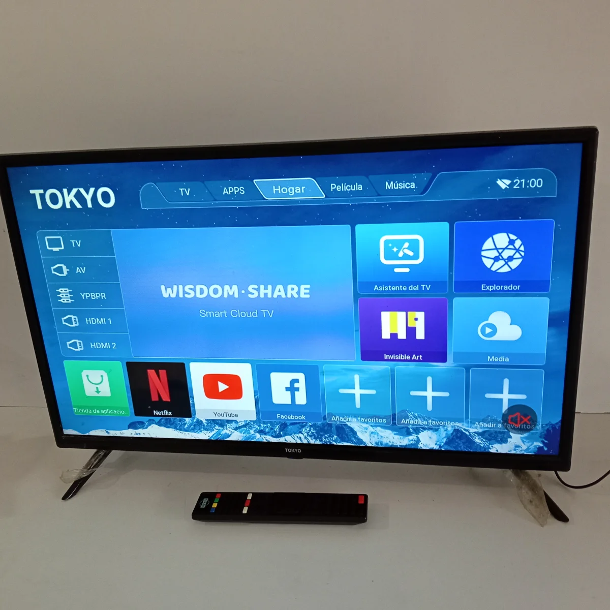 Televisor Led Smart De 32 '' Marca Tokyo Modelo Tvtoksf32sm-N Con Control Usado Con Desgaste Acc 2 Patitas Flojas