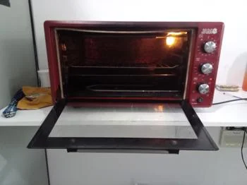Foto 3 de Horno Marca Jam Litros 45 Modelo He-45rd Usado Con Desgaste Acc Una Bandeja Y Una Parrilla