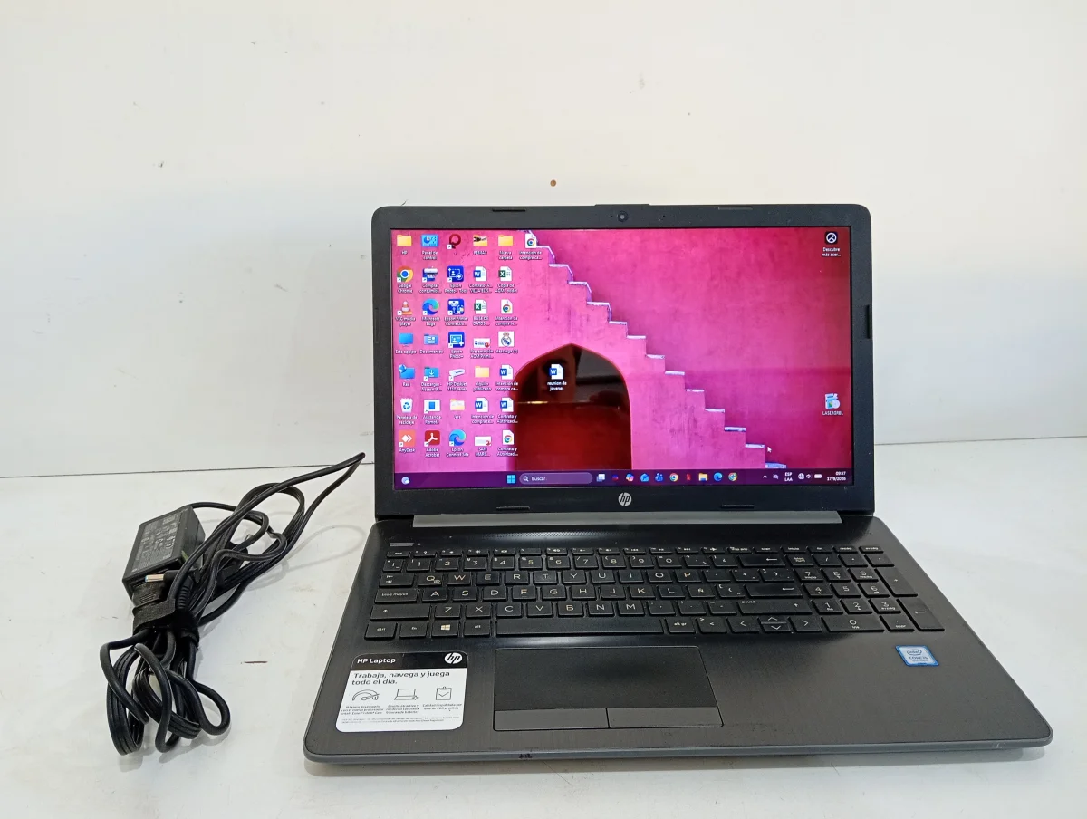 Notebook Marca Hp Modelo 15-Da0010la Procesador I5 Memoria Ram 5 Gb Disco Duro 222 Gb Generacion 8 Acc Teclado Numérico