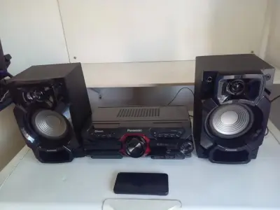 Equipo De Sonido Marca Panasonic Sin Control Modelo Sa-Akx320 Usado En Buen Estado Acc Con 2 Parlantes