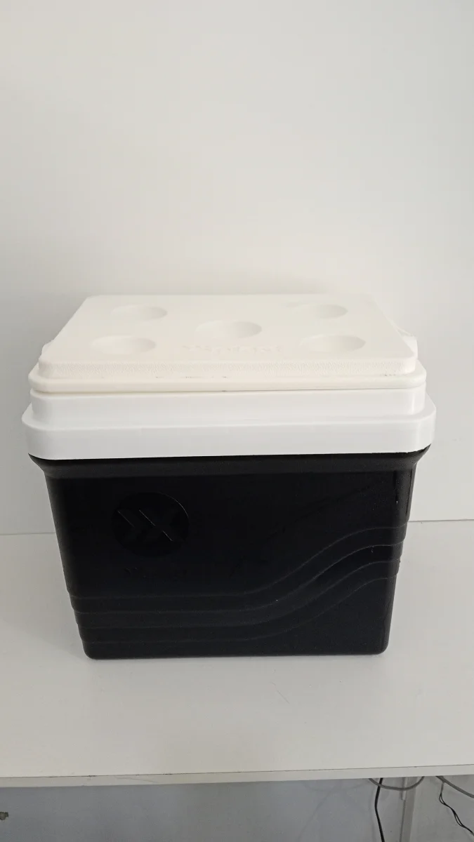 Foto 2 de Conservadora Marca Xplast Modelo No Se Distingue Usado En Buen Estado Acc No Tiene