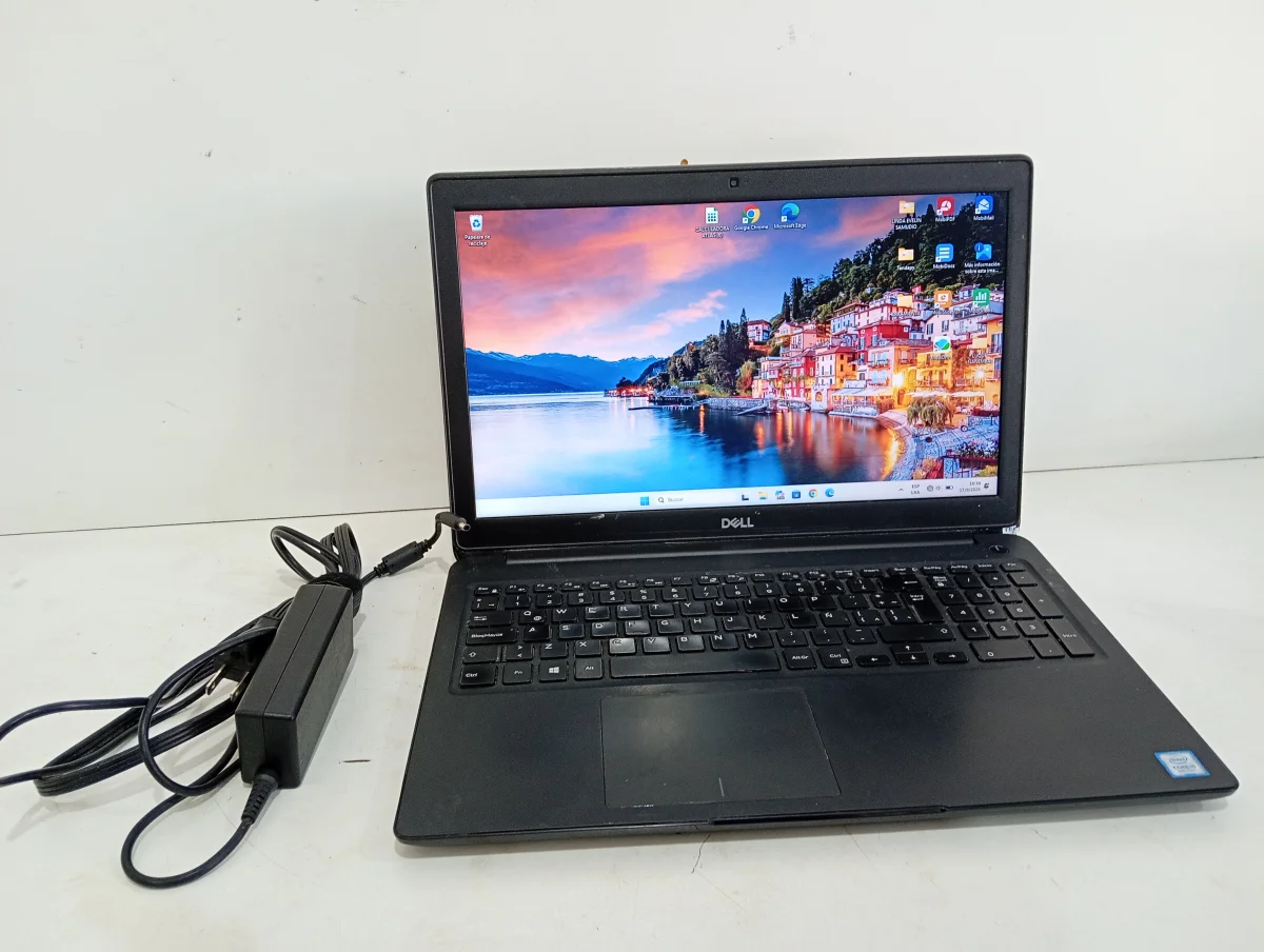 Notebook Marca Dell Modelo D72snw2 Procesador Corei5 Memoria Ram 8 Gb Disco Duro 1.000 Gb Generacion 8 Acc Cargador Original