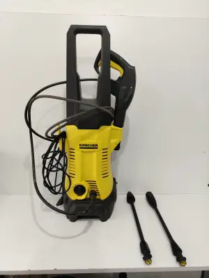 Hidro Lavadora Marca Karcher Modelo K2 Dakar Usado En Buen Estado Acc 1 Pistola2 PicosManguera2 RuedasAdaptador De Manguera