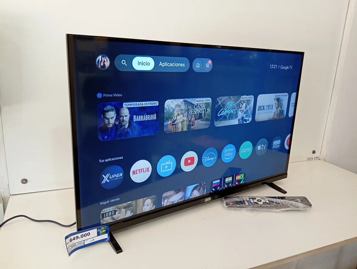 Foto 2 de Televisor Led Smart De 32 '' Marca Jam Modelo Ultrasgtm-32gfs Con Control Usado En Buen Estado Acc Par De PatitasControl