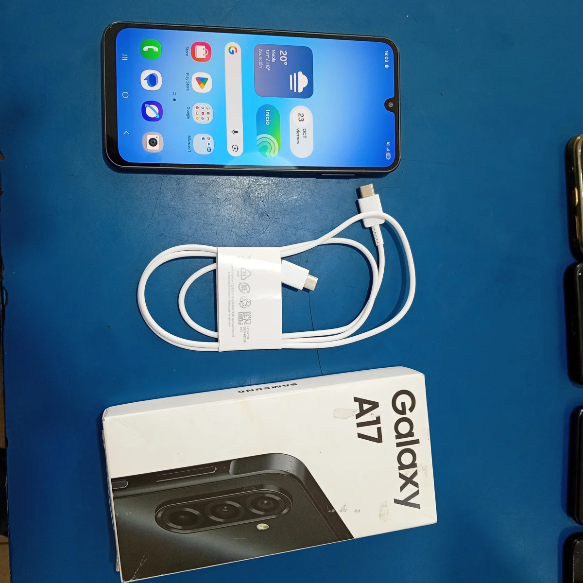 Celular Marca Samsung Modelo A17 Memoria Ram 8 Gb Almacenamiento Interno 128 Gb Acc No Tiene