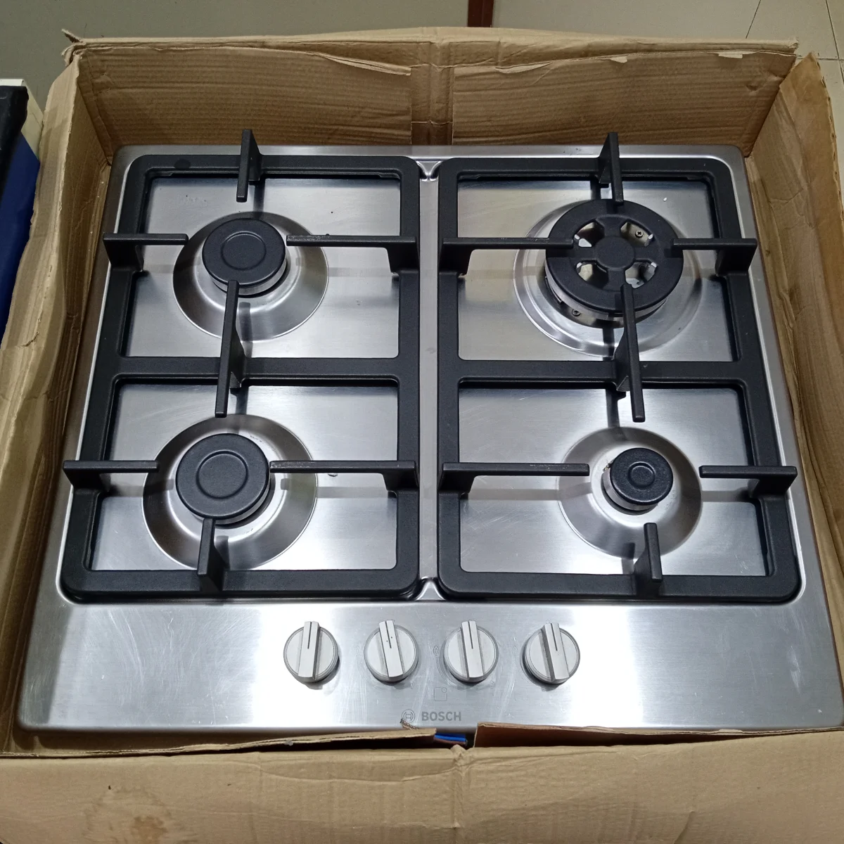 Cocina A Gas Marca Bosch Modelo Pgh6b5b90 Usado En Buen Estado Acc Con 4 Hornallas