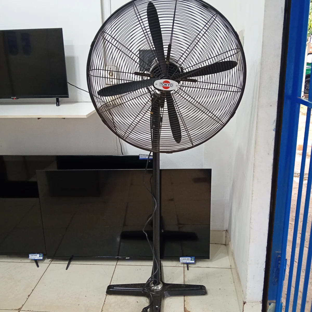 Ventilador 3 Velocidades Marca Tokyo Modelo Vrtokpii26r-Ar Usado En Buen Estado Acc Pedestal
