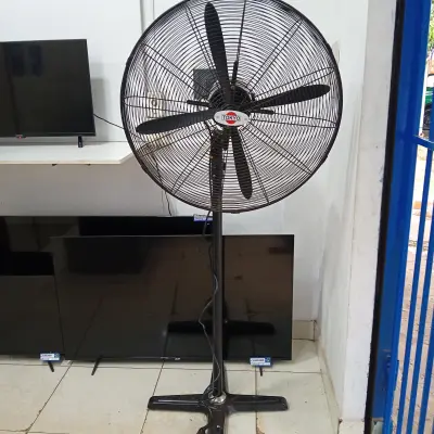 Ventilador 3 Velocidades Marca Tokyo Modelo Vrtokpii26r-Ar Usado En Buen Estado Acc Pedestal