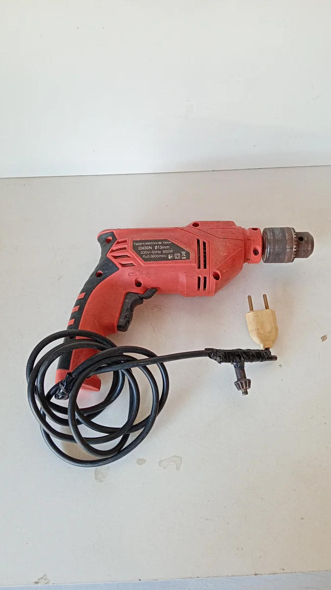 Foto 3 de Taladro Marca Gardex Modelo Id650n Usado Con Desgaste Acc Llave