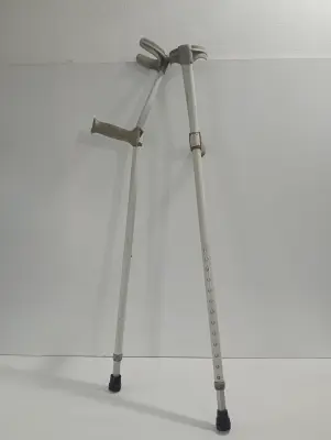 Par De Muletas Marca No Tiene Modelo No Tiene Color Gris Acc No Tiene