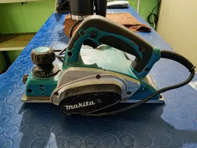 Cepilladora De Madera Marca Makita Modelo Kp0800 Usado En Buen Estado Acc No Tiene