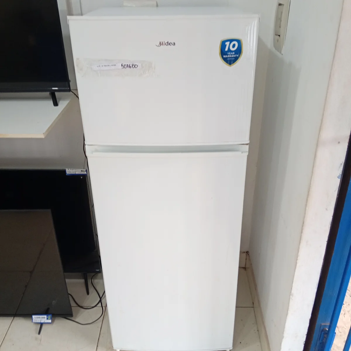 Heladera Marca Midas Modelo Mdrt294fgg01 Usado En Buen Estado Litros 300 Acc Una Parrilla En El CongeladorAbajo Con 3 ParrilasVerdulera3 Porta Vasos