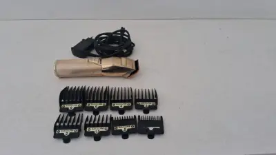 Maquina De Cortar Cabello Marca Babyliss Modelo Pro B8020 Usado En Buen Estado Acc Cargador Y 8 Niveles De Corte
