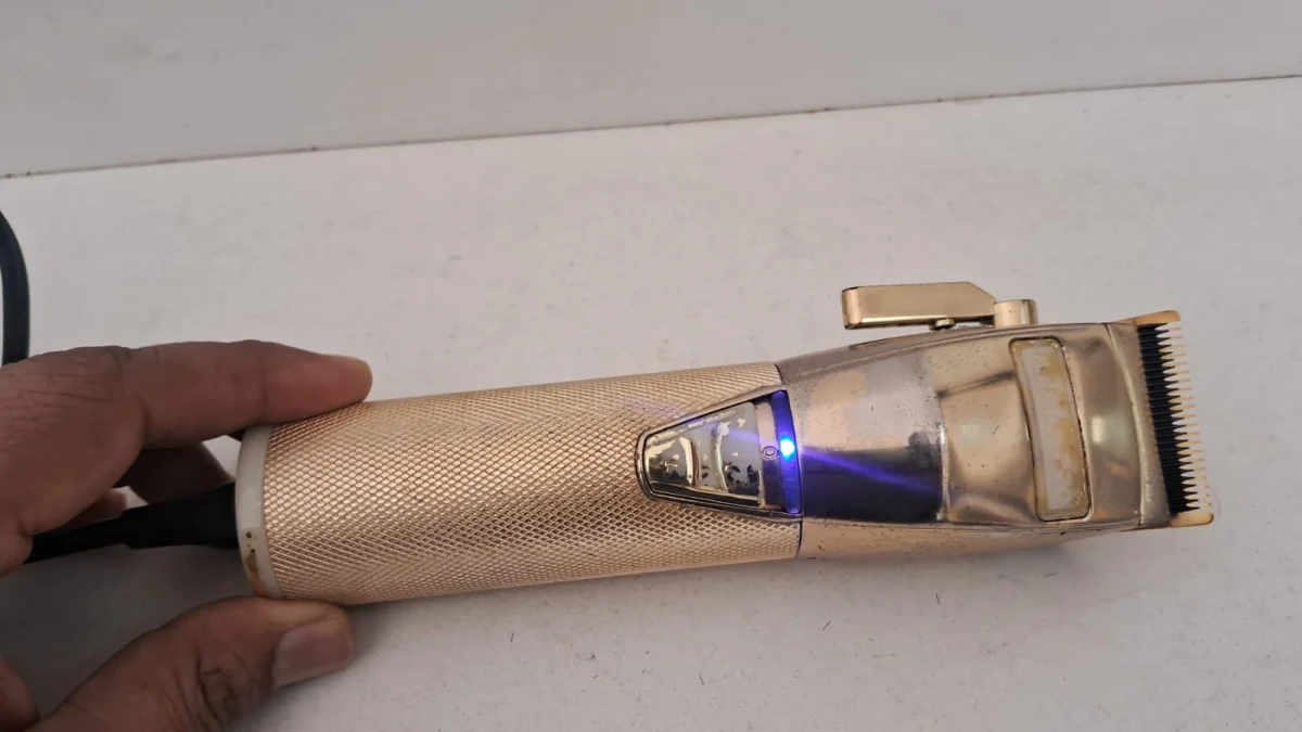 Foto 3 de Maquina De Cortar Cabello Marca Babyliss Modelo Pro B8020 Usado En Buen Estado Acc Cargador Y 8 Niveles De Corte