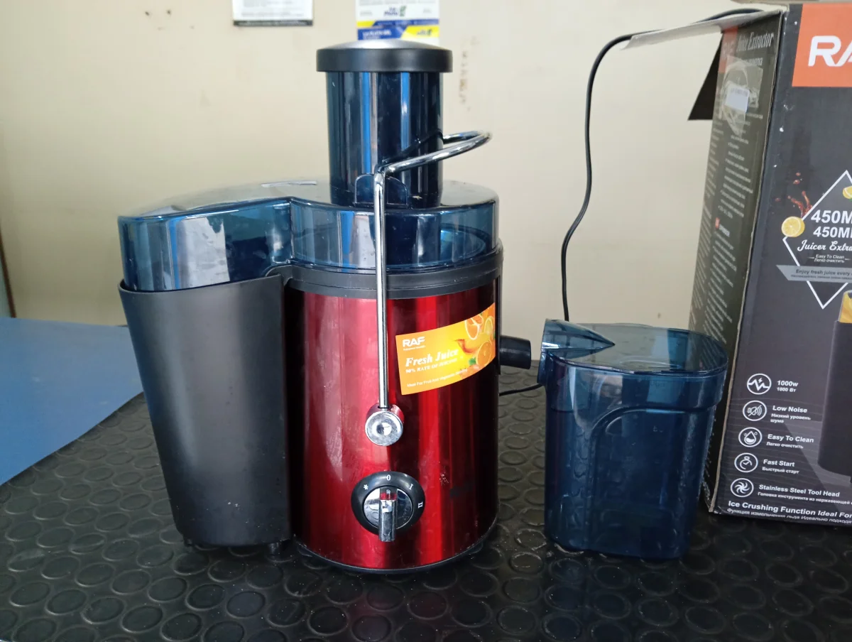 Foto 3 de Juguera 2 Velocidades Marca Raf Modelo R2817 Usado En Buen Estado Acc Caja