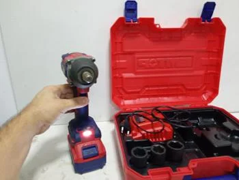 Foto 2 de Taladro Marca Emtop Modelo Eciwl20502 Acc Una Bateria Cargador