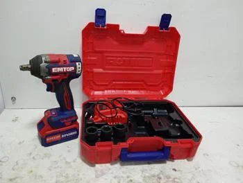 Foto 3 de Taladro Marca Emtop Modelo Eciwl20502 Acc Una Bateria Cargador