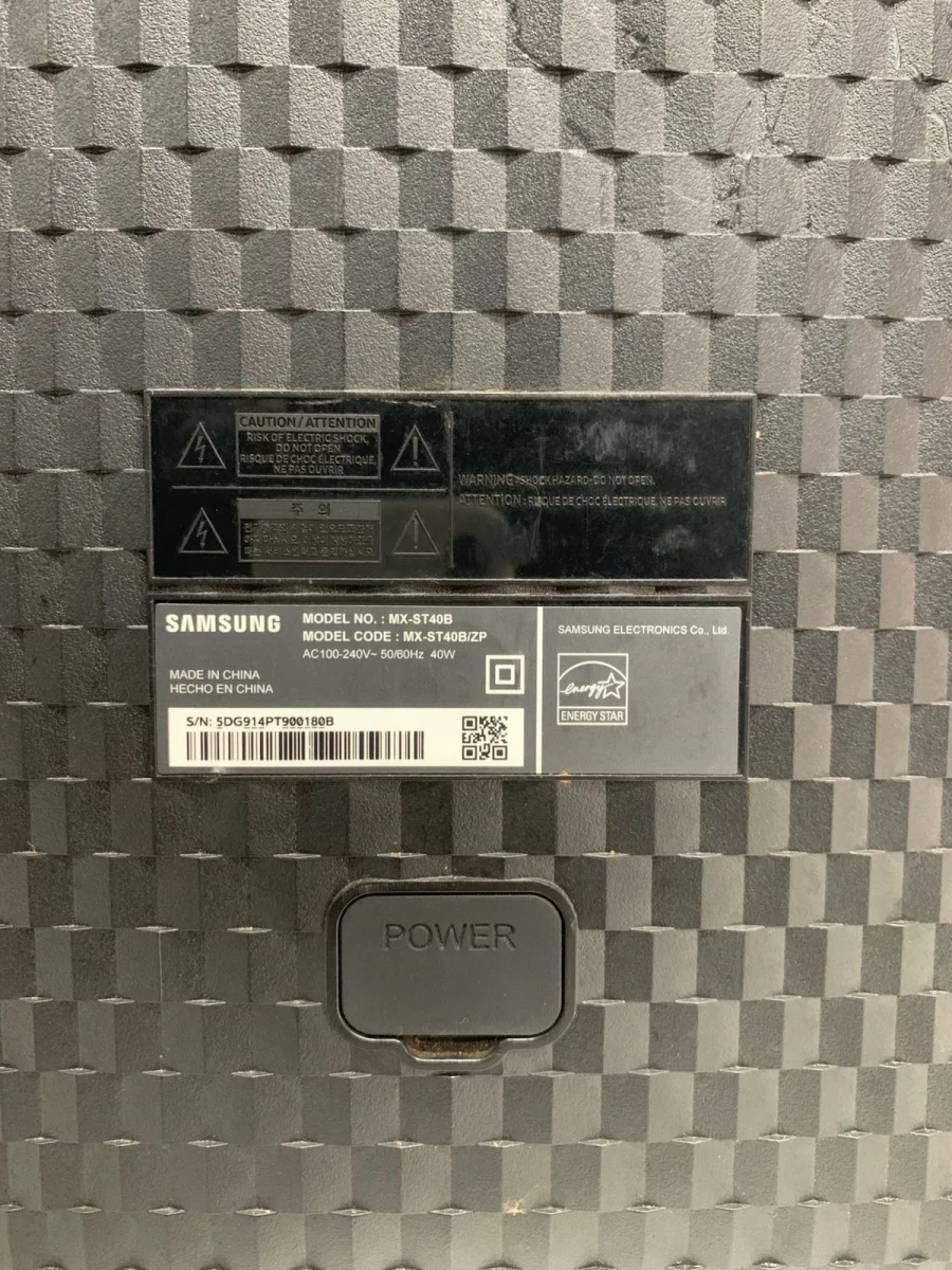 Foto 5 de Parlante Portatil Marca Samsung Modelo Mx-St40b Usado En Buen Estado Con No Tiene Acc C/Cable PowerC/LuzC/Bt