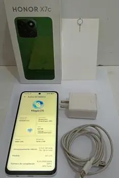 Celular Marca Honor Modelo X7c Memoria Ram 8 Gb Almacenamiento Interno 256 Gb Acc Cargador Con Cable Usb Llave De Sim