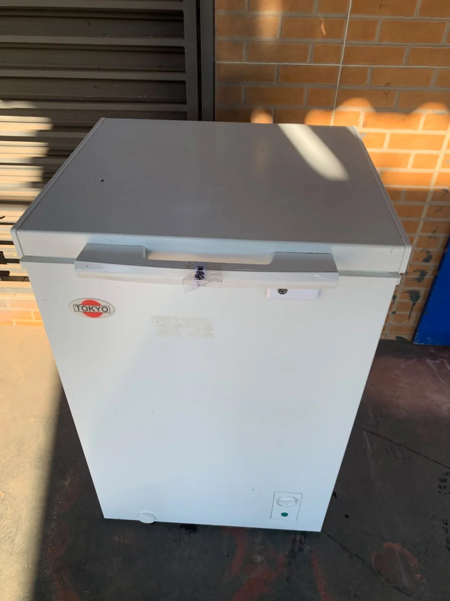 Congeladora / Frezzer Marca Tokyo Litros 120 Modelo Cgtcon120df Usado Con Desgaste Acc C/CanastoC/Luz Interna