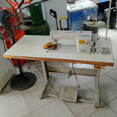 Maquina De Coser Industrial Tipo Recta Marca Jack Modelo Jk8720 Usado En Buen Estado Acc 2 Porta Hilo