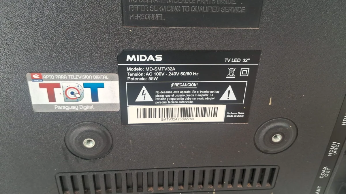 Foto 4 de Televisor Led Smart De 32 '' Marca Midas Modelo Md-Mstv32a Con Control Usado En Buen Estado Acc Ent. Ub Hdmi Par De Patitas