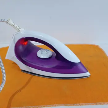Plancha Electrica Marca Jam Modelo Es-1128d Usado En Buen Estado Acc No Tiene