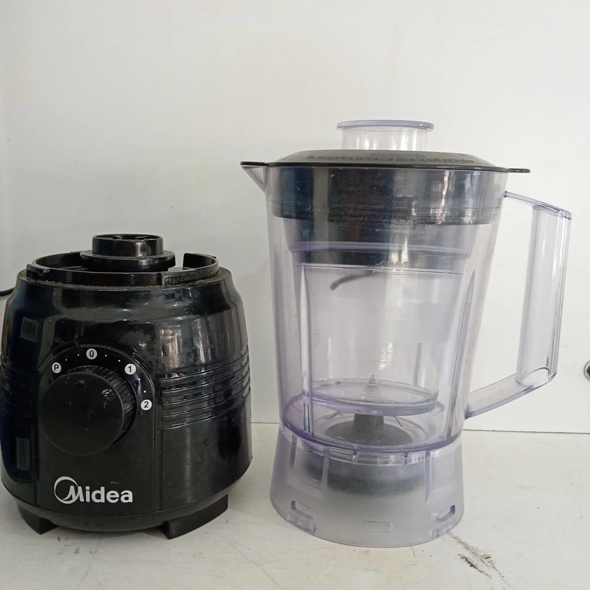 Licuadora Marca Midea Modelo Bl2516 Velocidades Usado En Buen Estado Acc Jarra De Plastico Con TapaCon Filtro