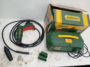 Foto 3 de Hidro Lavadora Marca Jadever Modelo Jdhp1a11 Usado En Buen Estado Acc MangueraAdaptador De PistolaAdaptador De MangueraEn Caja
