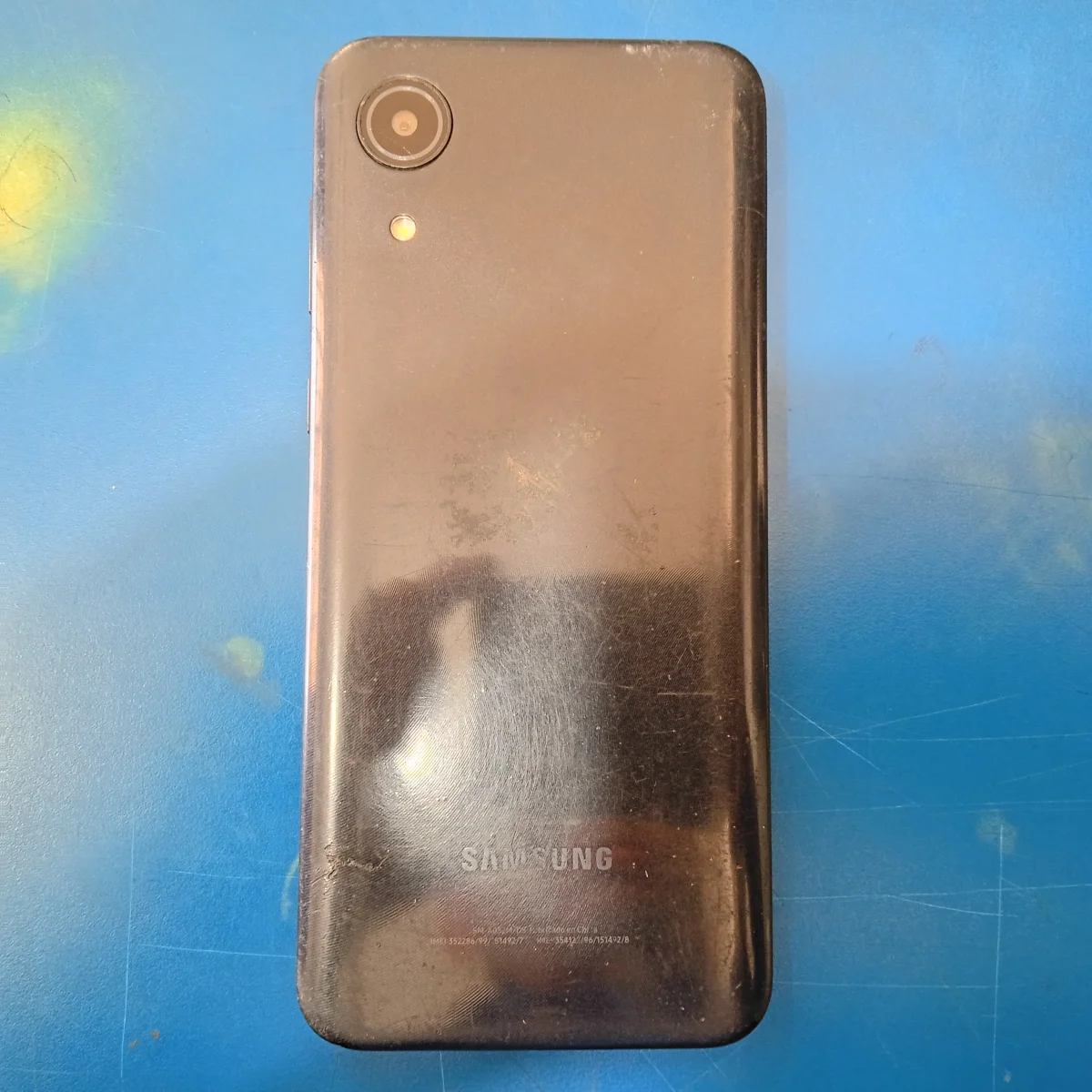 Foto 2 de Celular Marca Samsung Modelo A03 Memoria Ram 4 Gb Almacenamiento Interno 64 Gb Acc No Tiene