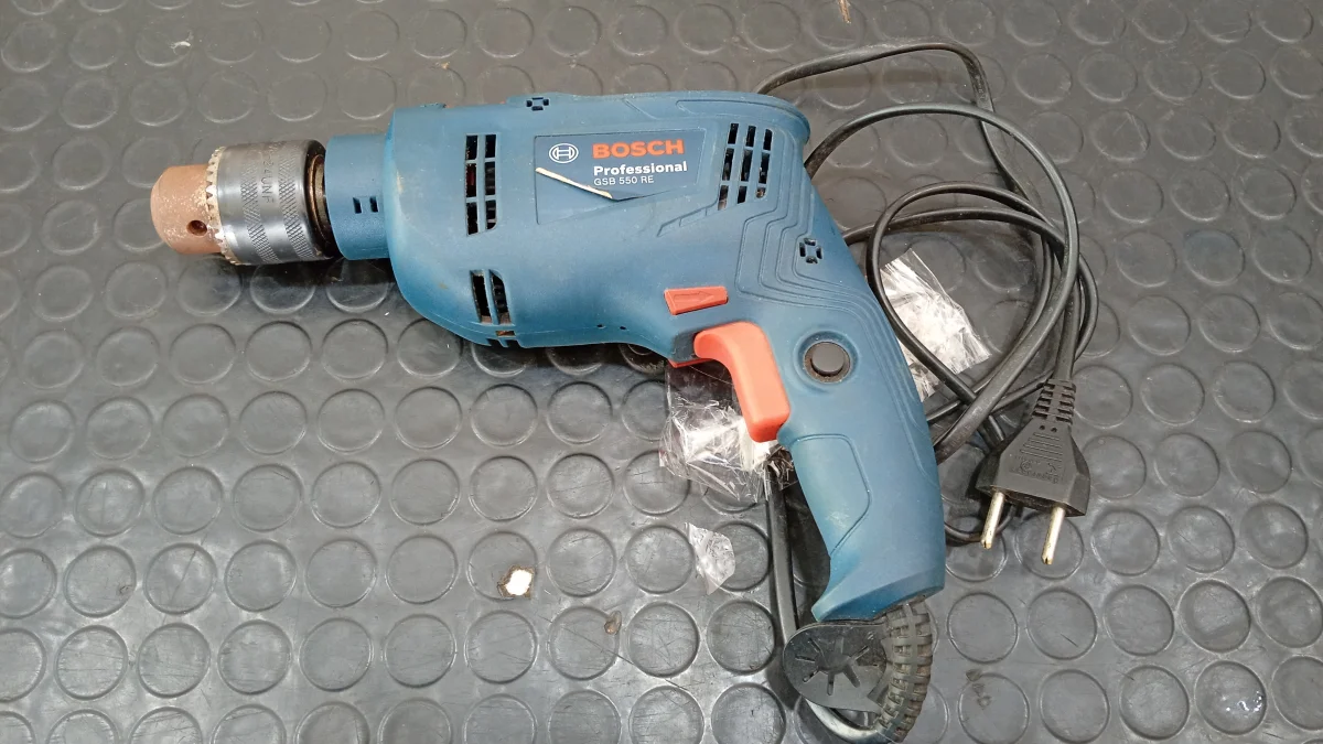 Foto 2 de Taladro Marca Bosch. Modelo Gsb 550 Re 36012 Ab6 Oeo Usado En Buen Estado Acc No Tiene