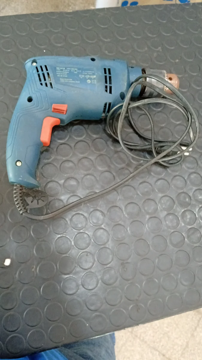Foto 3 de Taladro Marca Bosch. Modelo Gsb 550 Re 36012 Ab6 Oeo Usado En Buen Estado Acc No Tiene